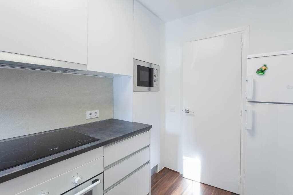 Apartamento Para 4 Con Terraza En El Centro Girona Esterno foto